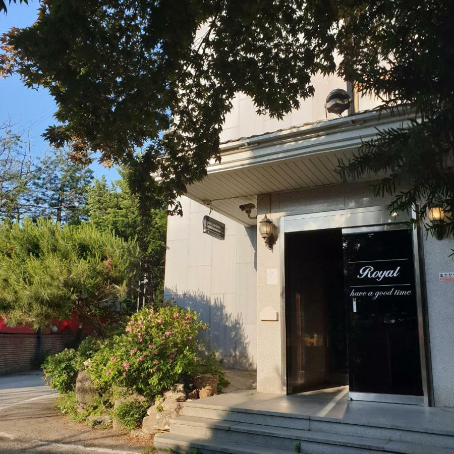 ホテル Pocheon Royal エクステリア 写真