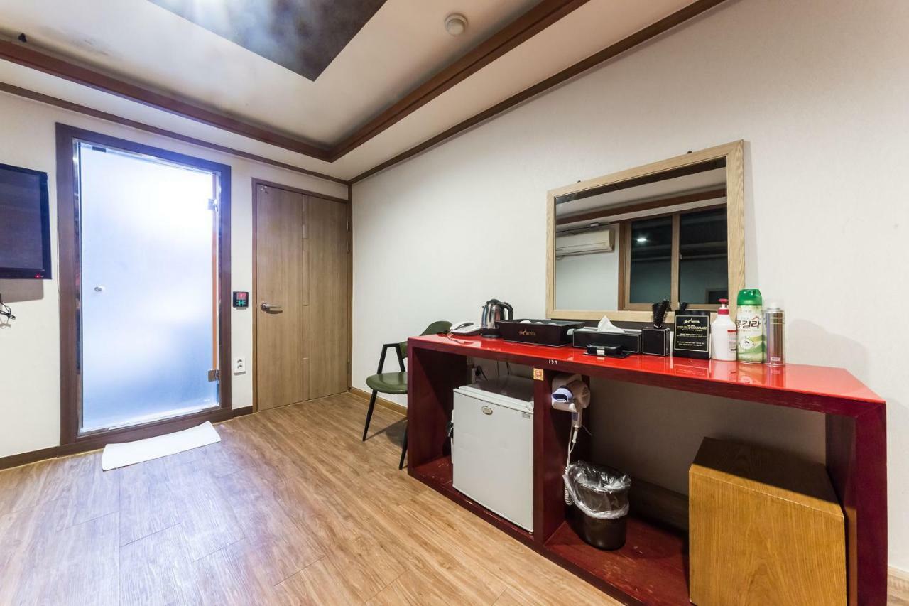 ホテル Pocheon Royal エクステリア 写真